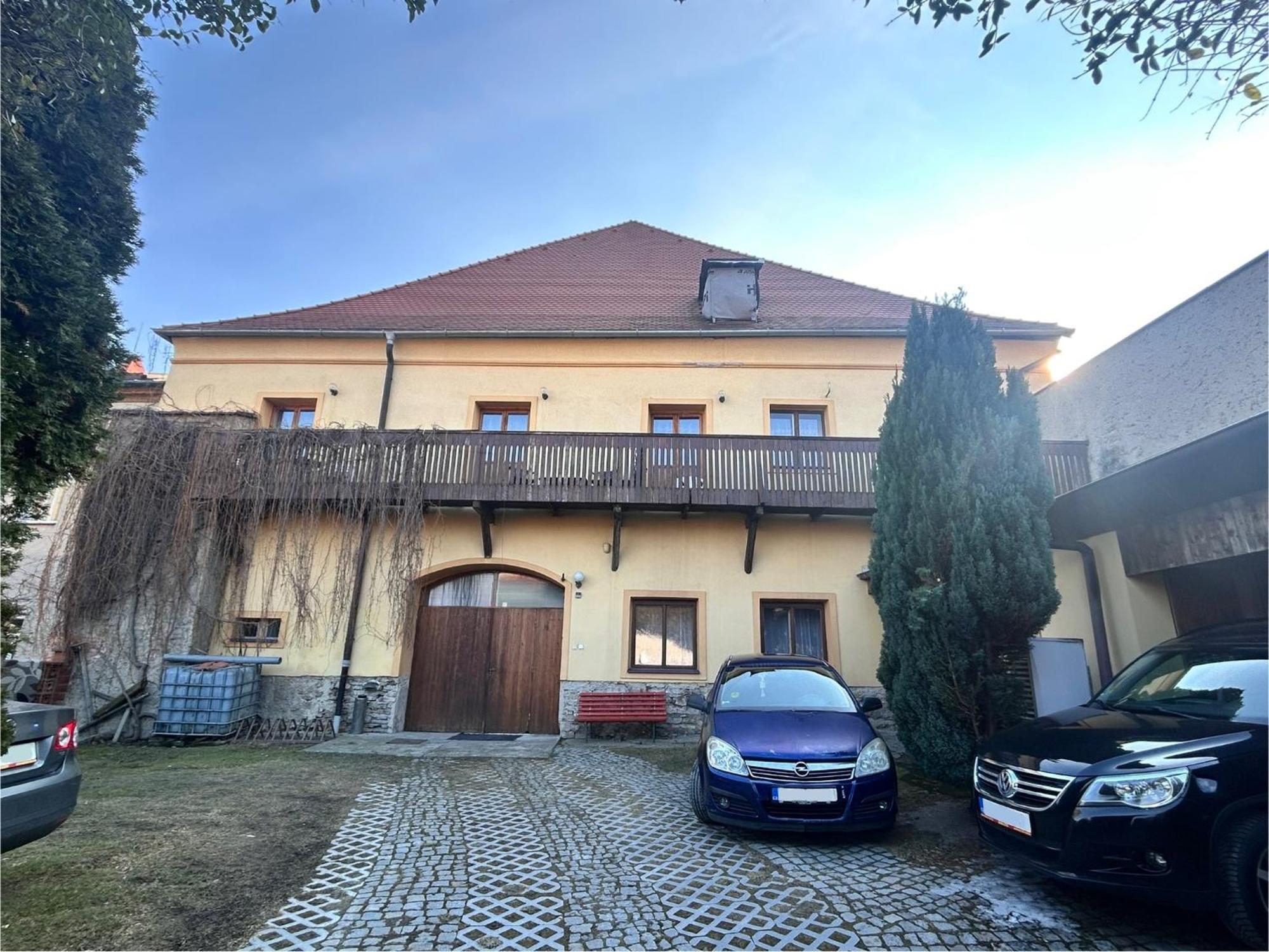 Restaurace A Penzion Podloubi Opočno Esterno foto
